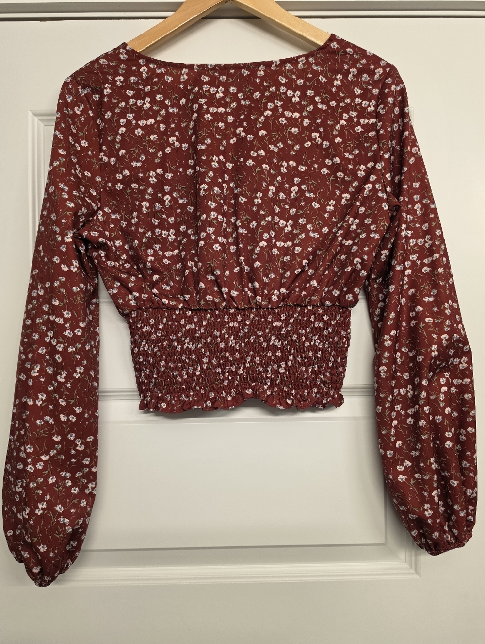 NWOT SHEIN Burnt Red Orange Floral Smocked Blouse Boho V-Neck Long Sleeve Top - Picture 9 of 11